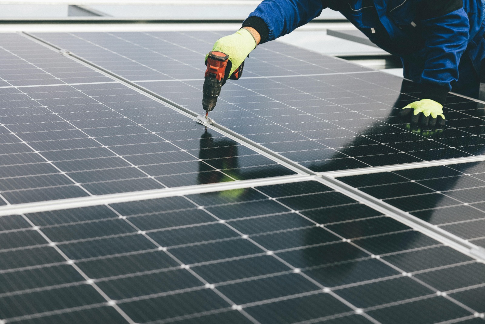 How Commercial Solar Derby Supports Sustainable Operations