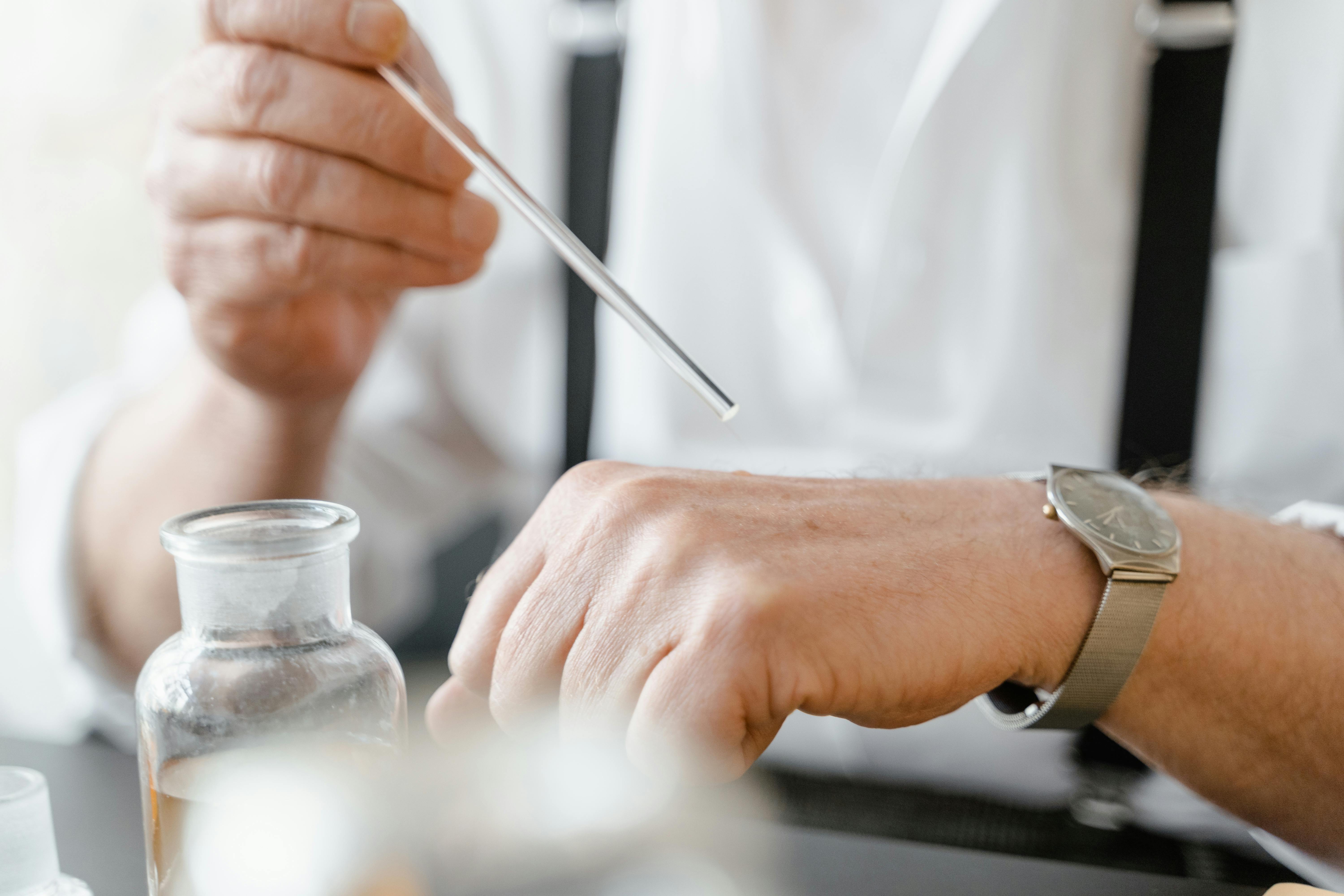 Alien Perfume – Is It the Right Signature Scent for You?